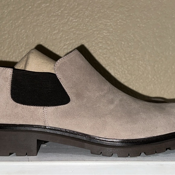 Men’s Calvin Klein Chelsea Boots - Picture 2 of 7